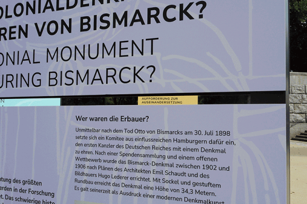04_Infotafeln-Bismarck-Denkmal, Foto: Michael Tessmer.gif